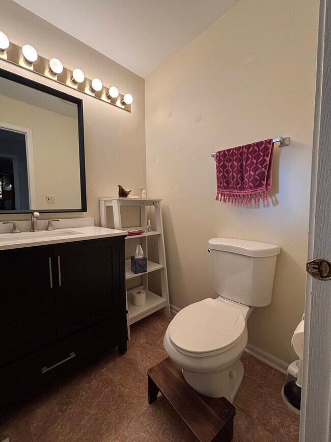 Foto del edificio - 781 N Shady Oaks Dr