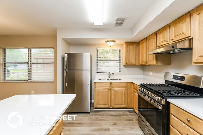 Foto del edificio - 7506 Centauri Rd