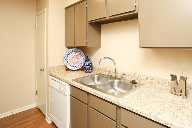 1 Bedroom - Marland Place Apartments