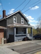 Building Photo - 70 Glenbury St