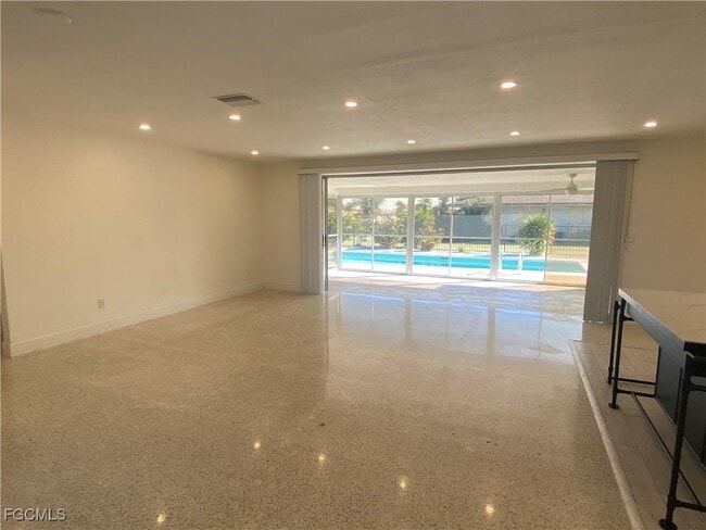 Foto del edificio - 5917 SW 1st Ct