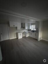 Building Photo - 1424 S McDonnell Ave