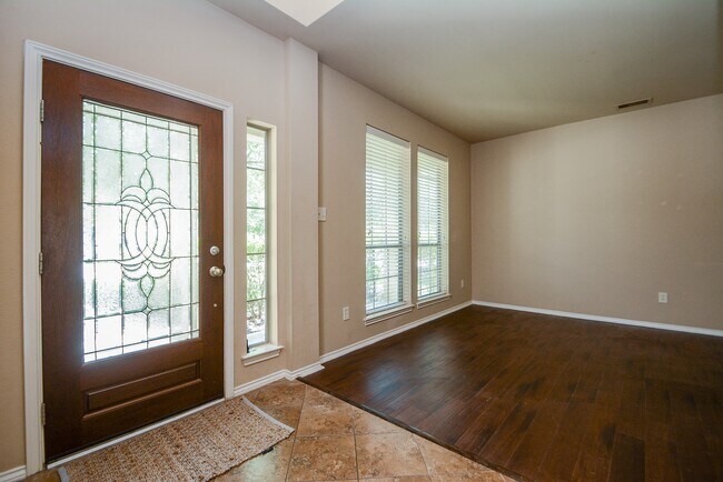 Foto del edificio - 13027 Sweetgum Shores Dr