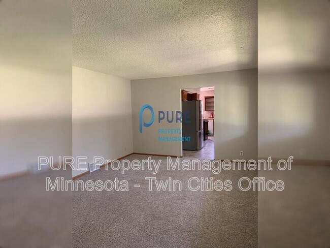 Building Photo - 5639 N Girard Ave