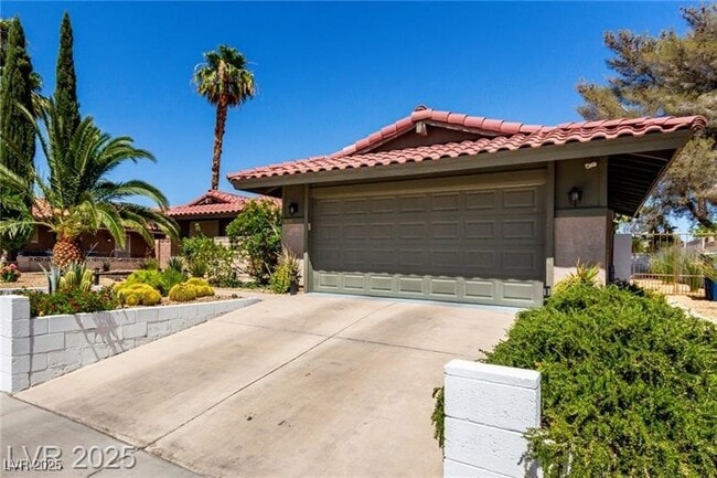 Building Photo - 3826 S Edmond St