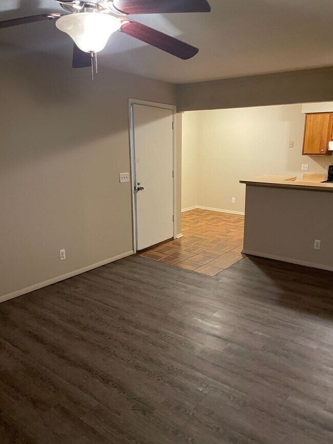 Building Photo - 5984 E 33rd Ct Building Photo - 5984 E 33rd Ct