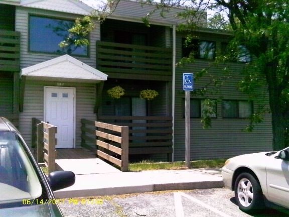 Primary Photo - Appleridge Apartments