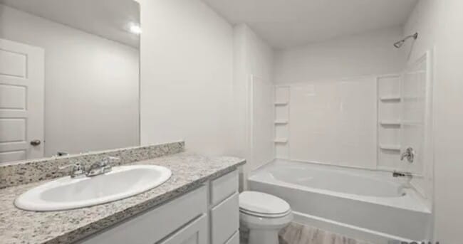 Building Photo - 14270 Monmouth Ave