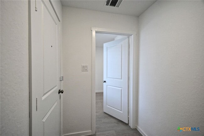 Building Photo - 3748 Axis Hl St