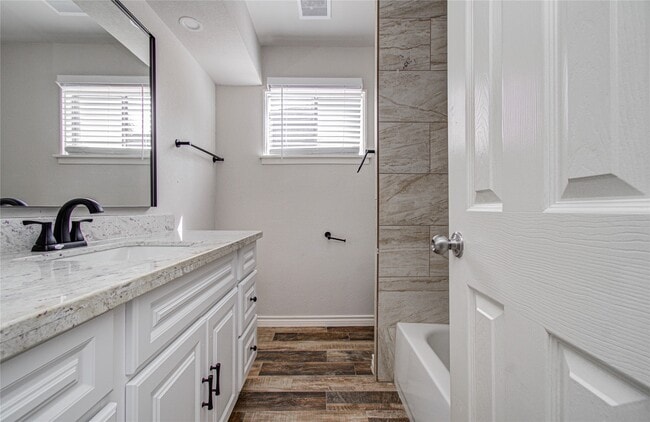Building Photo - 5507 Braesvalley Dr