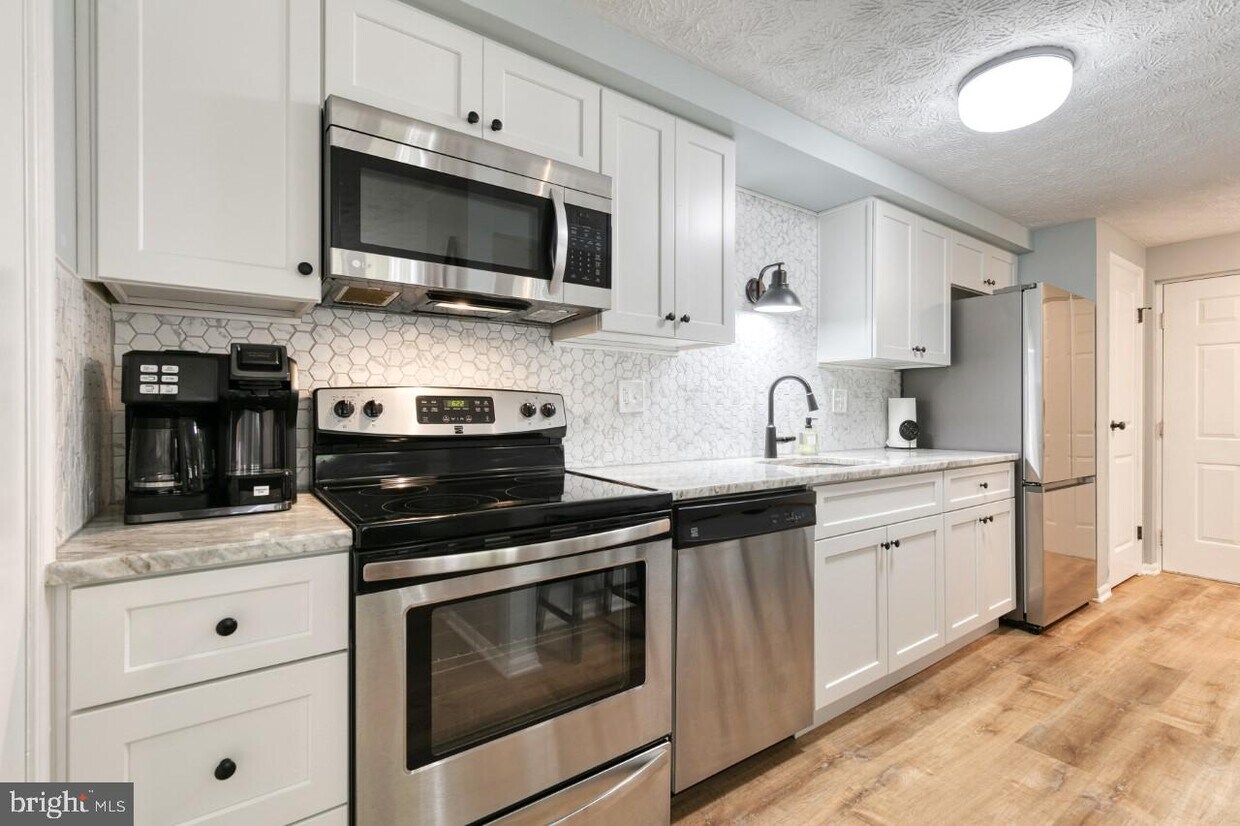 696 Southern Hills Dr Unit E5A, Arnold, MD 21012 Apartment for Rent