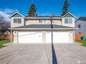 Building Photo - 12202 NE 39th St