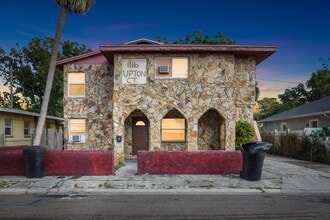 Building Photo - 1116 Upton Ct S