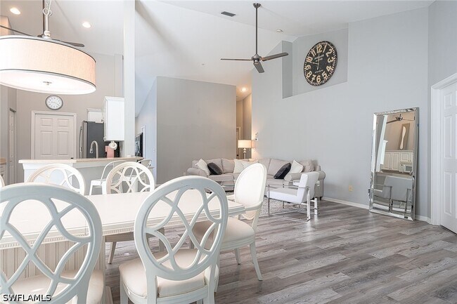 Foto del edificio - 5125 Cedar Springs Dr