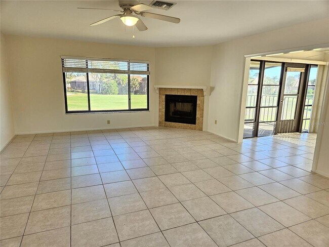 Foto del edificio - 812 Capri Isles Blvd