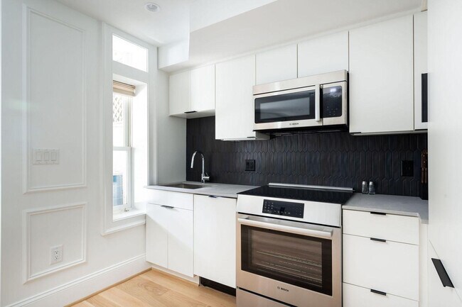 Foto del edificio - 1744 Corcoran St NW