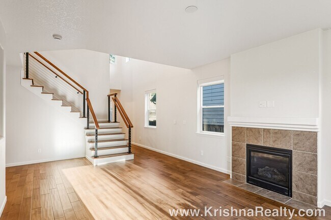 Building Photo - Upgraded 4 BD | 2.5 BA | Orenco Single-Family Home | Private Street | Large Private Backyard | St...