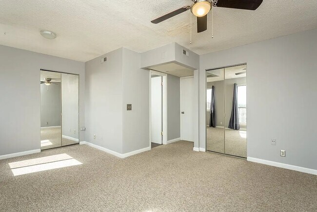 Room 1 View (Old Picture - Carpet has been replaced by vinyl) - 1390 Hunters Rd