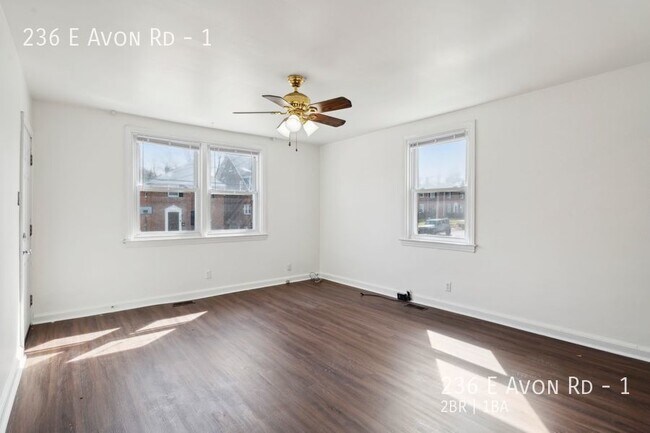 Building Photo - 2 BR 1BA apartment 1st floor +(1) Parking ...