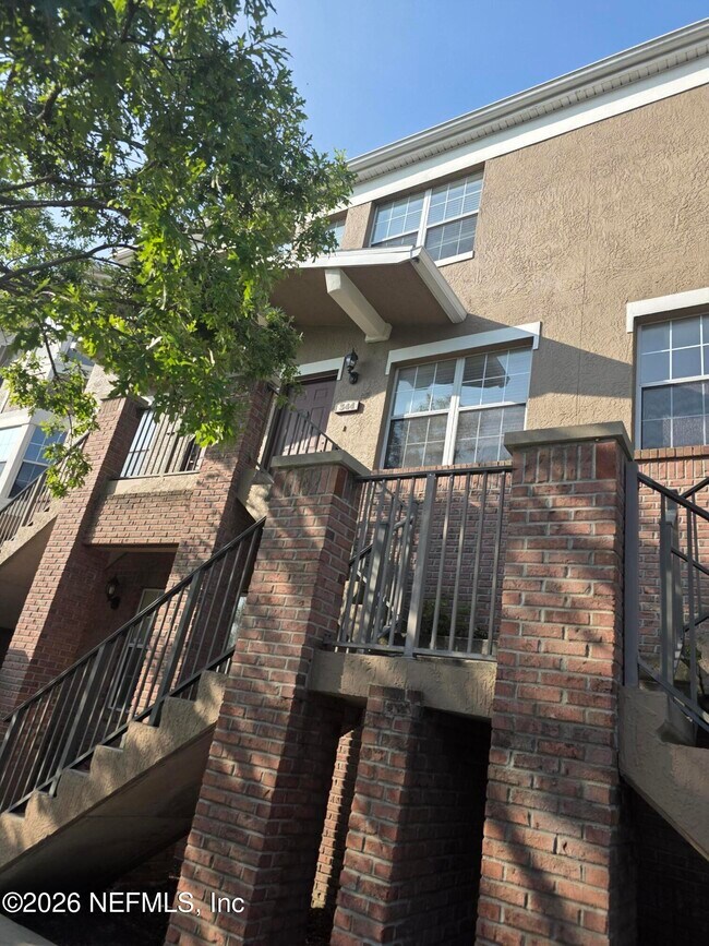 Foto del edificio - 344 E Ashley St