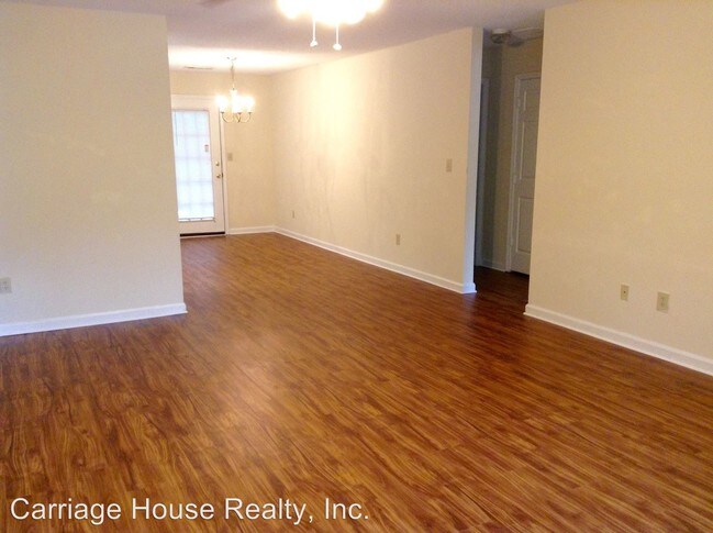 Foto del edificio - 4 br, 2 bath Apartment - 109 Barrington Drive