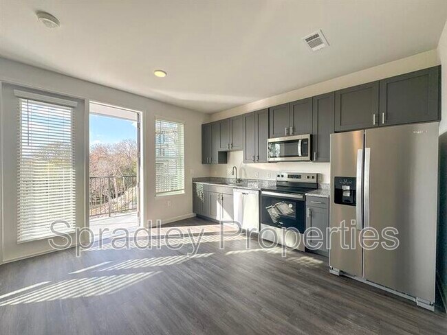 Foto del edificio - 710 Shine St