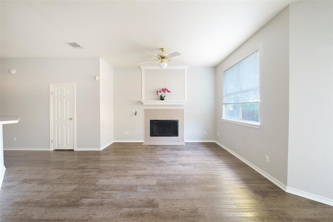 Building Photo - 1200 Gingerlily Cove