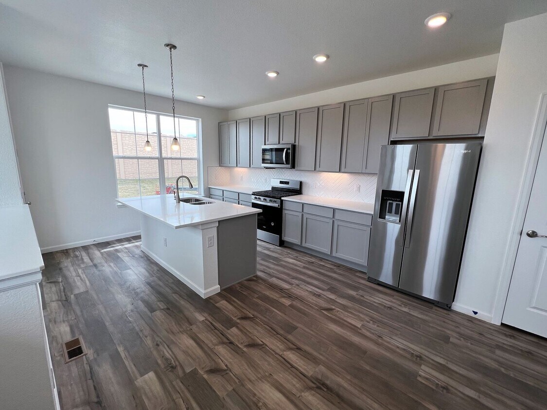 Primary Photo - Stunning New 4 Bedroom, 3.5 Bath Townhome-...