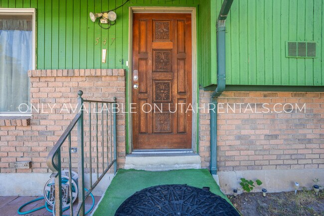 Building Photo - 547 N 1120 E