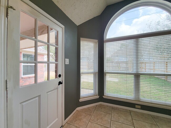 Foto del edificio - 14407 Sun Harbor Dr