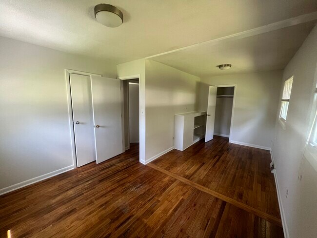 Building Photo - 3525 Middle Sound Loop Rd