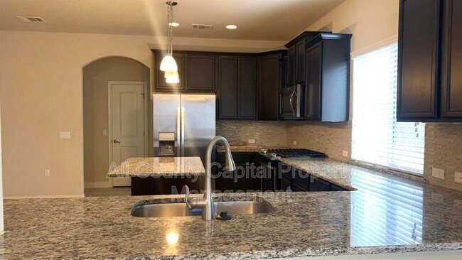 Foto del edificio - 6805 Alleyton Dr