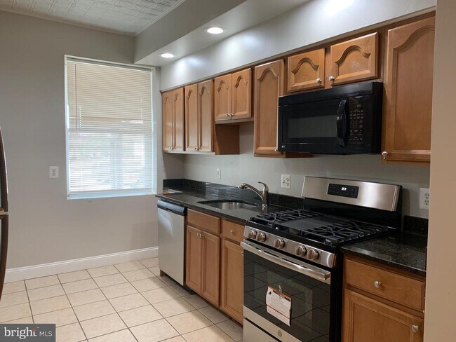 Foto del edificio - 2318 E Fayette St