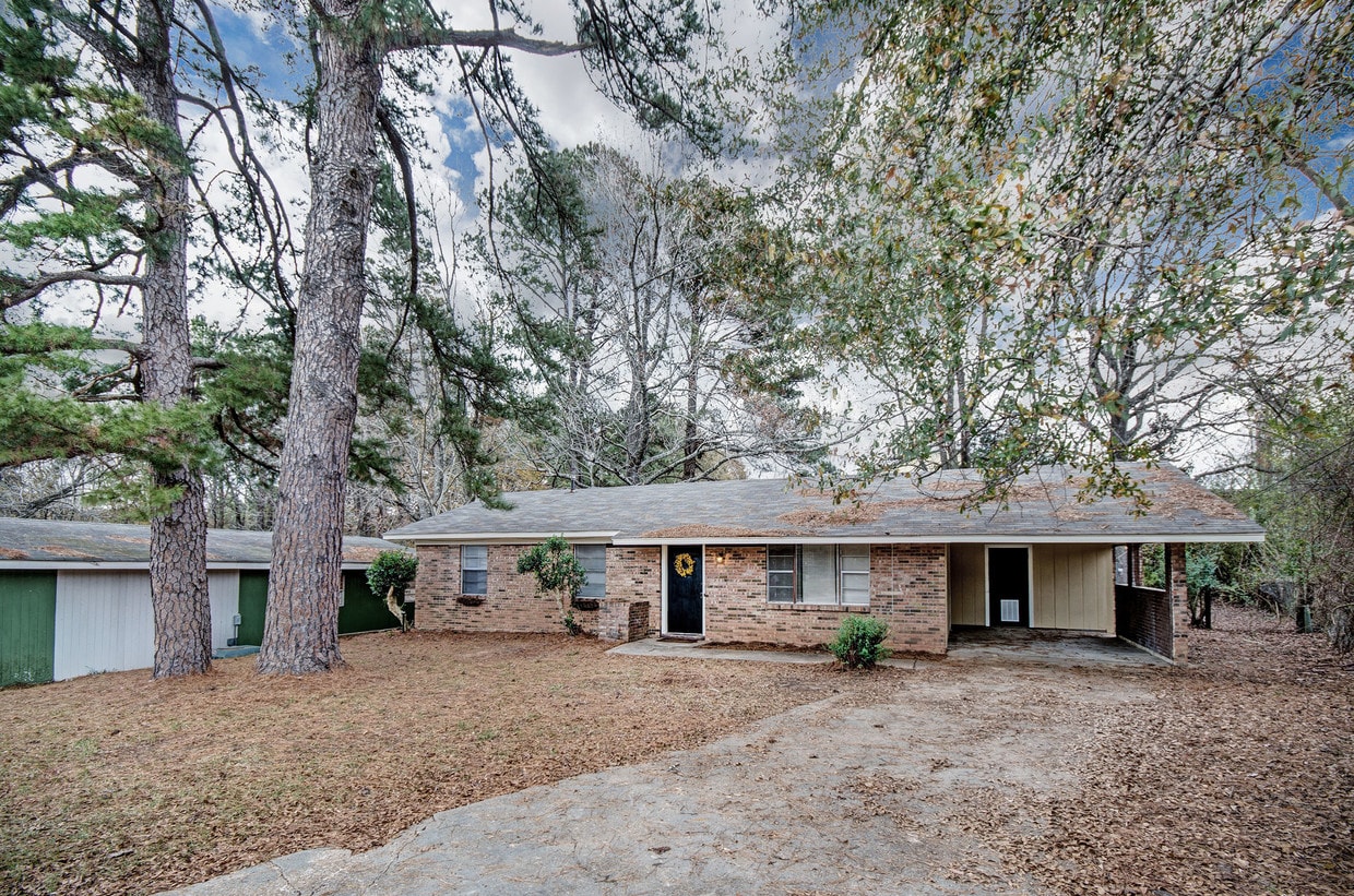 103 Lovett St, Clinton, MS 39056 House Rental in Clinton, MS