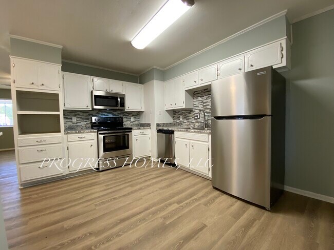 Foto del edificio - 1003 8th Ave SW