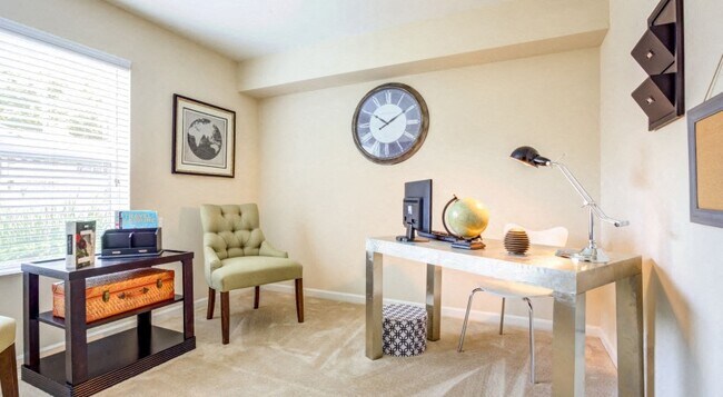 Foto del edificio - The Bristol Apartments