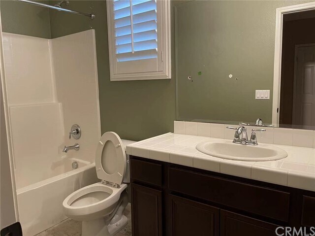 Foto del edificio - 5245 Cooper Ct