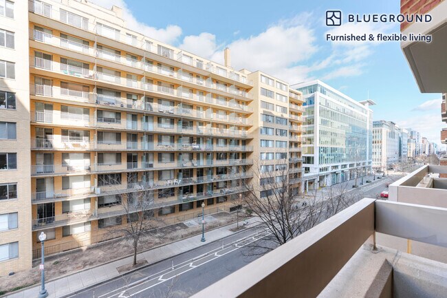 Foto del edificio - 2140 L St NW