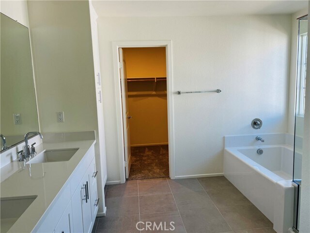 Building Photo - 24905 Aviation Ln