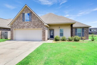 Building Photo - 111 Bernay Ct