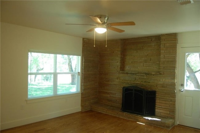 Building Photo - 2801 Oestrick Ln