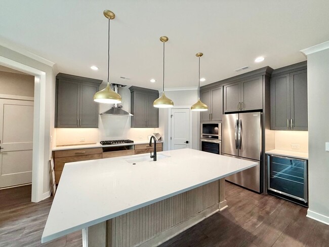 Building Photo - Brand New Luxury 3BD, 2.5BA Downtown Ralei...