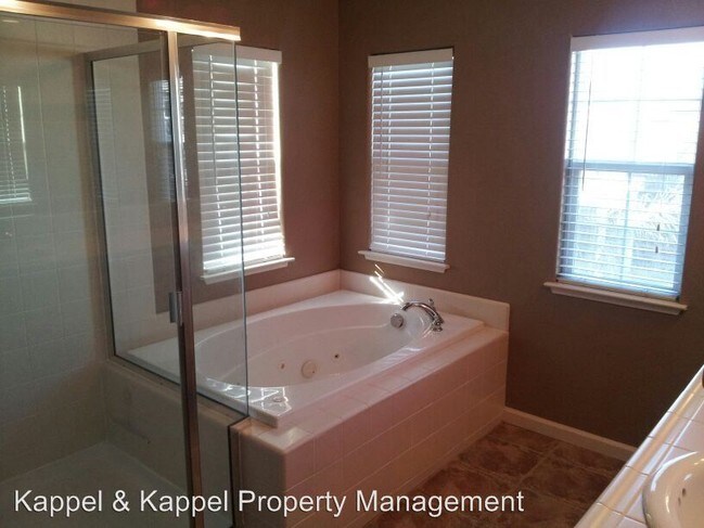 Foto del edificio - 396 Mountain Meadows Dr