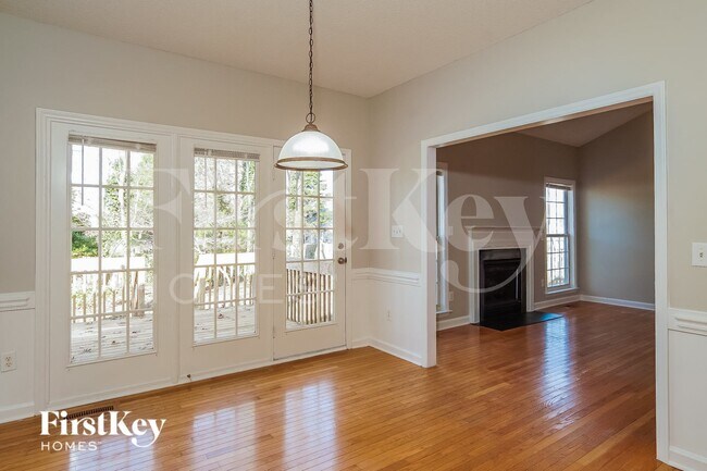 Foto del edificio - 3665 Oak Chase Dr