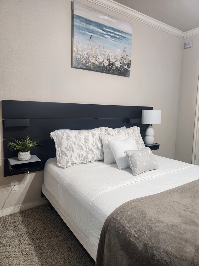 Photo - 2255 Braeswood Park Dr Apartment