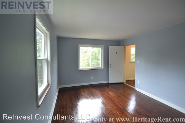 Foto del edificio - 6943 Mulberry St