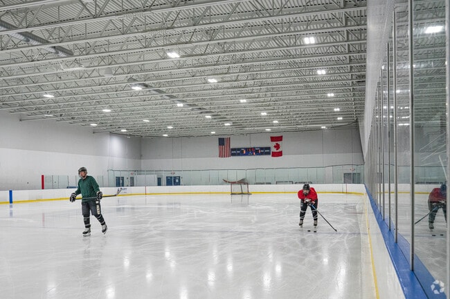 Canlan Sports Center offers an indoor ice rink.