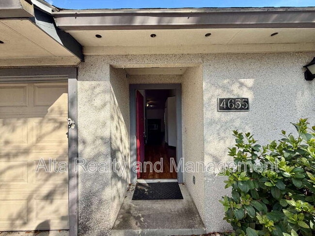 Photo - 4655 Trevi Dr House