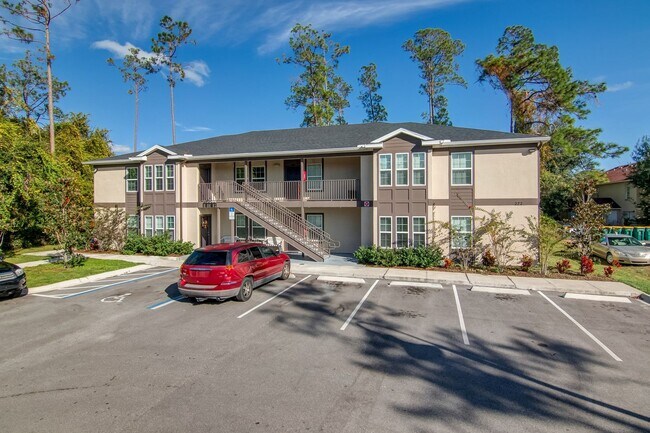 Building Photo - MOVE IN BY 6/30 and RECEIVE 2 WEEKS OFF YO...