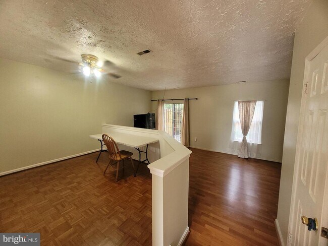 Building Photo - 2445 E Rosecroft Village Cir